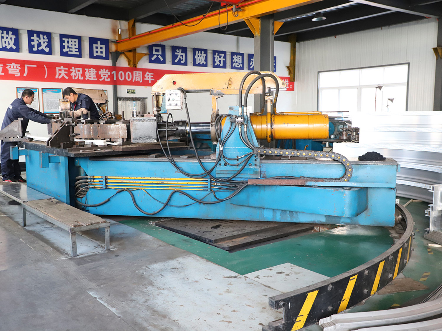 90 tons profile stretching and bending machine