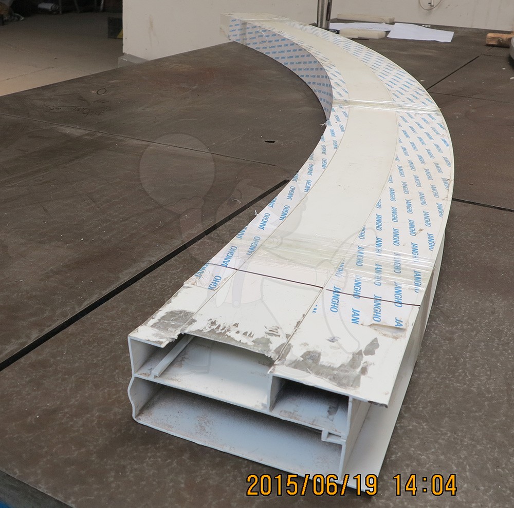 Aluminum alloy decorative material bending processing