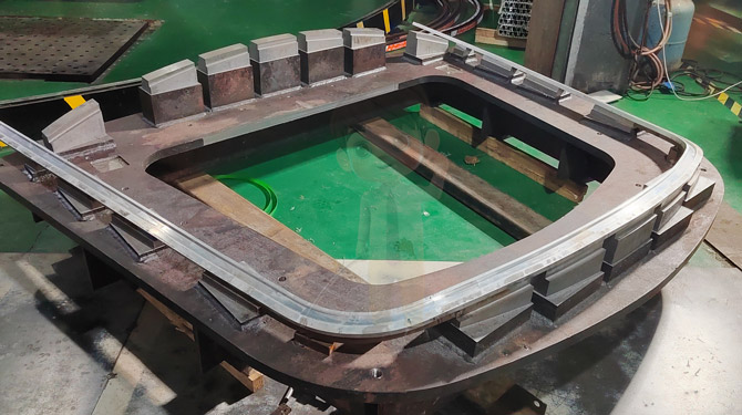 Aluminum bending processing manufacturer technology free on-site measurement, according to the need to design the map, Shengda Hongye provide industrial aluminum profile selection suggestions and a variety of supporting tensile bending components!