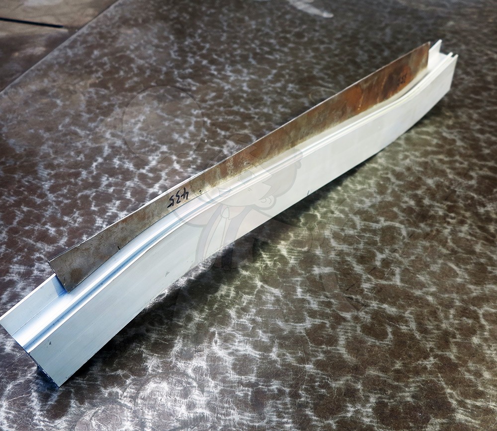 High speed railway carriage window pillars and window sashes (aluminum)