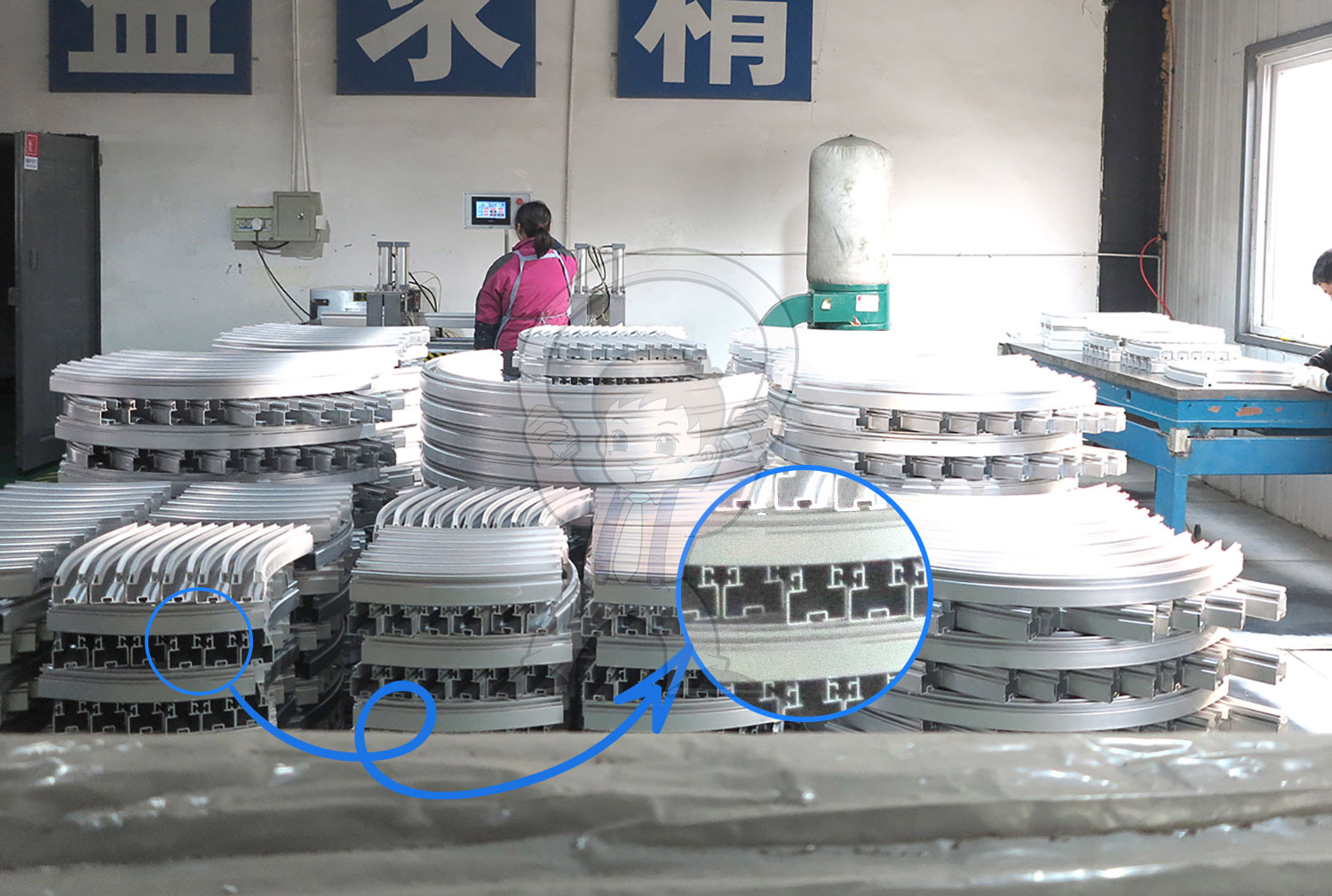 Curved guide rail, curved guide rail, curved guide rail