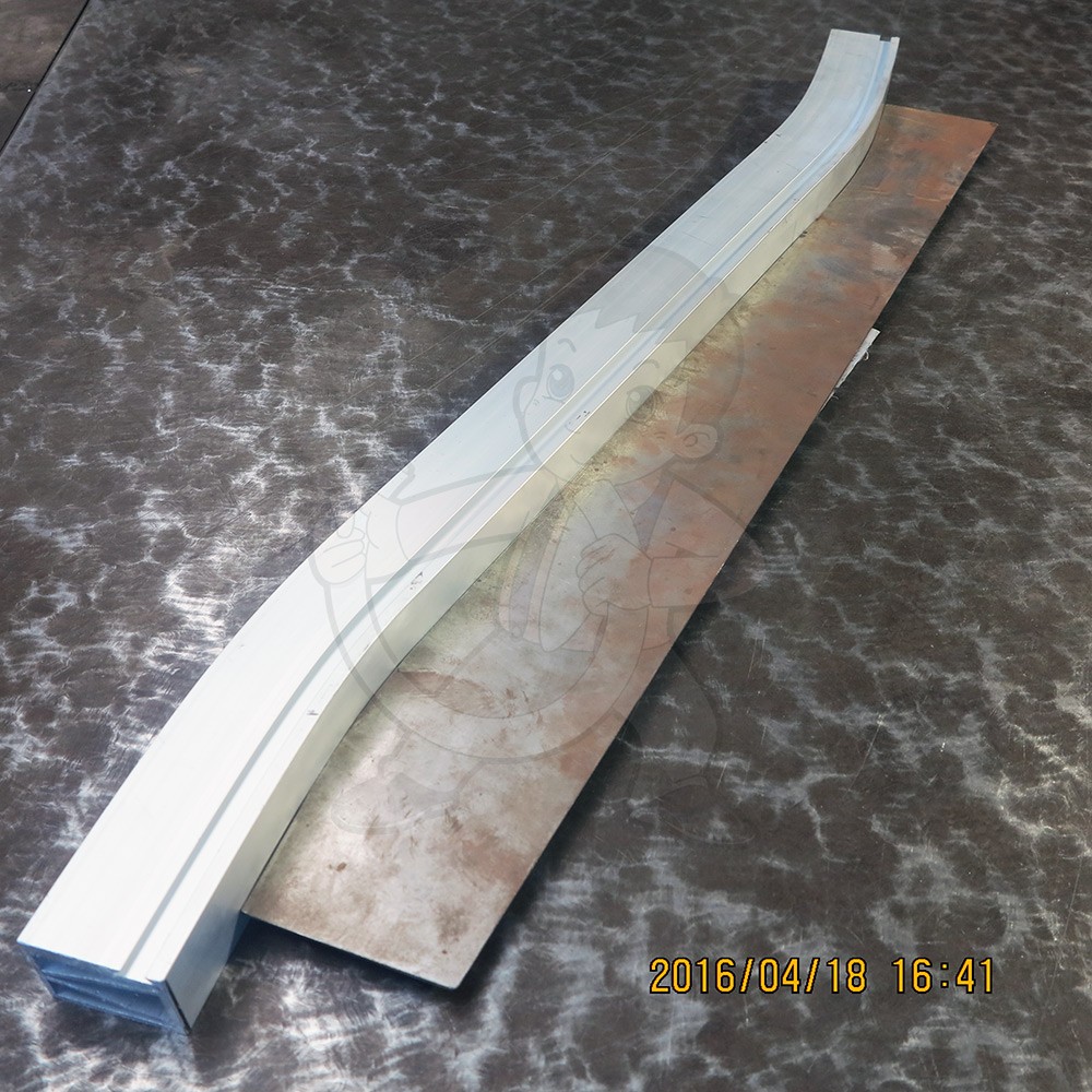 High speed railway carriage window pillars and window sashes (aluminum)
