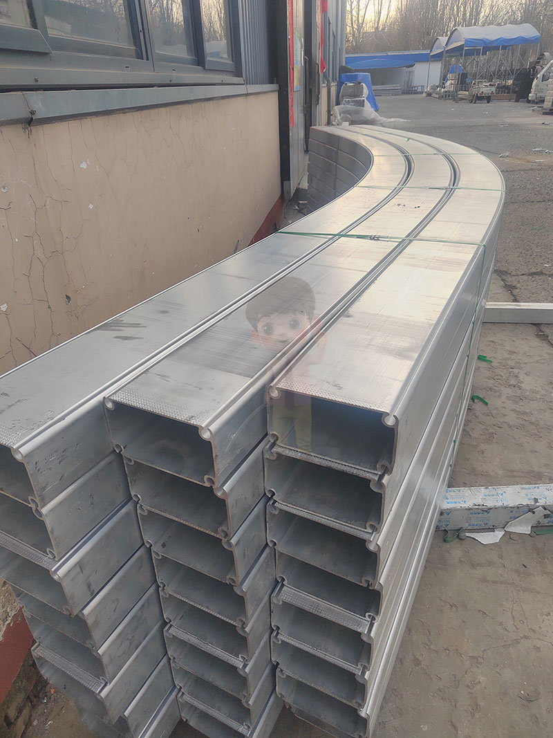 Tent curved beam bending
