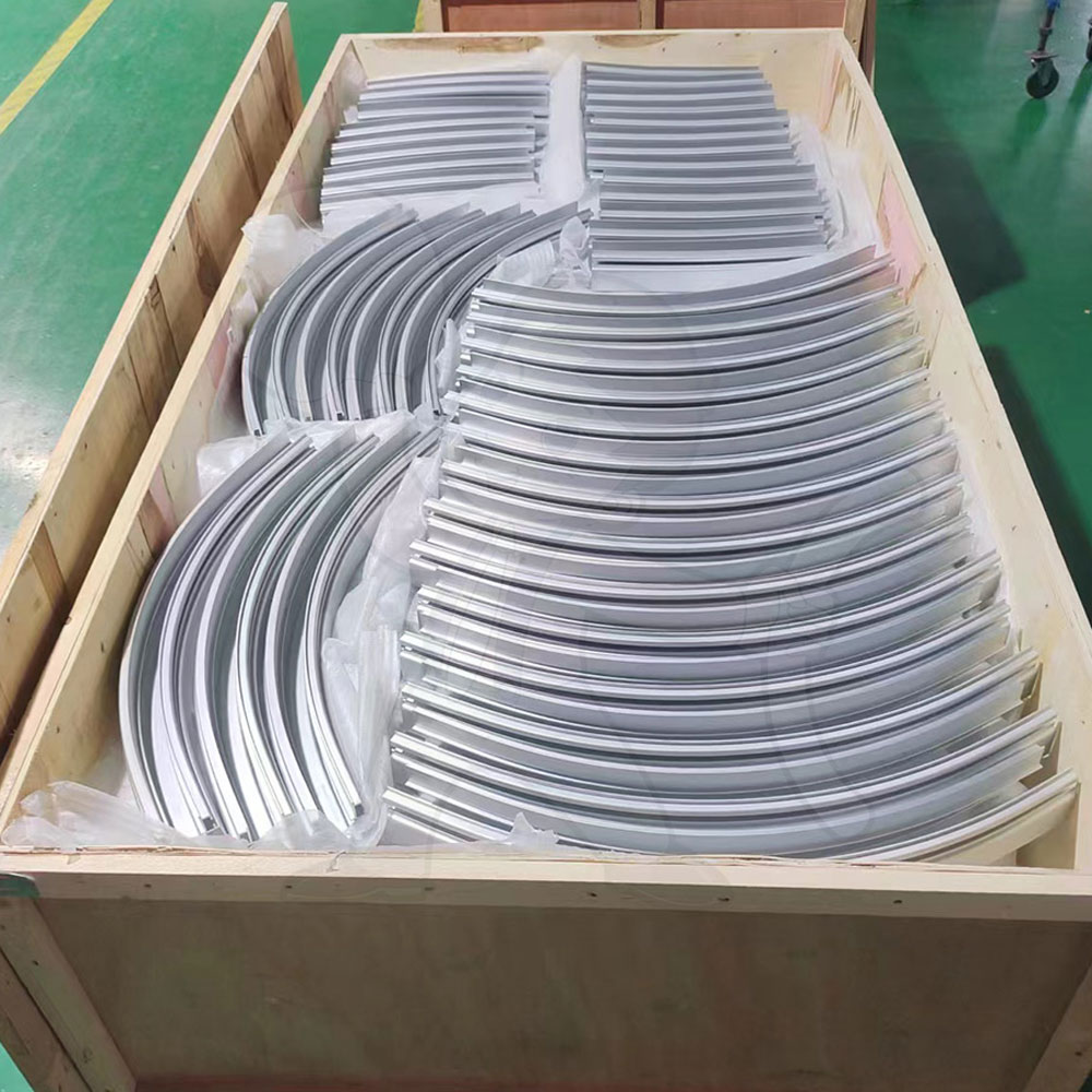 Curved guide rail